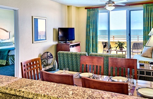 Daytona Beach Resort | Oceanfront Three Bedroom Condo with Private Pool & Spa