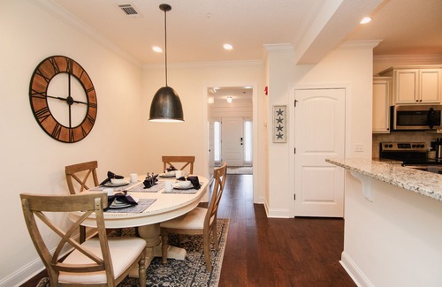 Epworth Acres House | Inviting Three-Bedroom Retreat with Oceanfront Views