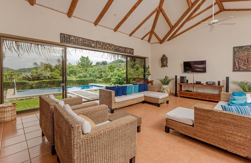 Islita Villa | Family-Friendly Three Bedroom Villa - Cedros with Pool
