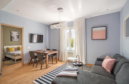 el Fort Pienc Apartment | Family-Friendly Three Bedroom Apartment with High Ratings