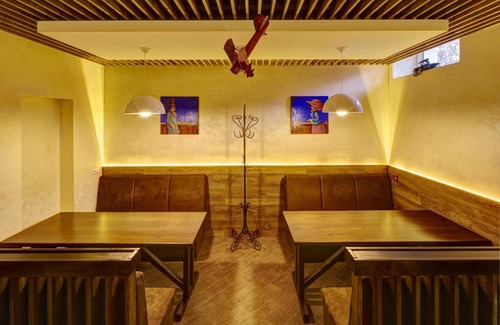Yavory Hotel | Budget-Friendly Stay at Three Crowns Hotel with Breakfast