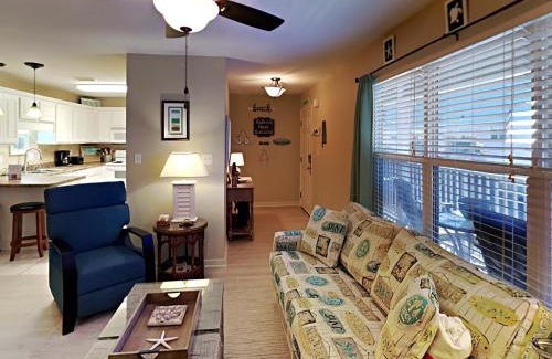 Gulf Shores Apartment | Family-Friendly Retreat at Three C's #201 with Pool Access