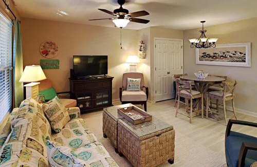 Gulf Shores Apartment | Family-Friendly Retreat at Three C's #201 with Pool Access