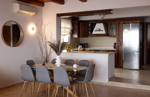 Katakali Villa | Relax at Three Elements: Oceanfront Retreat with Pool & Spa