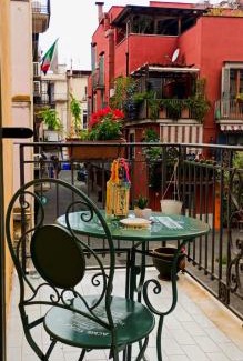 Pozzuoli Apartment | Three Free Trees Home