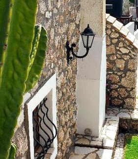 Agios Petros House | Exceptional Stay at Three Hearts - 4 Star Guest Rated 10/10