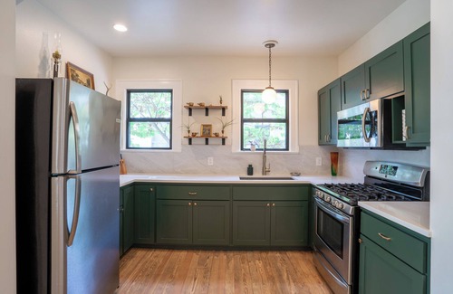 Chestnut House | Discover Three Houses: Ideal Family Retreat Near Downtown
