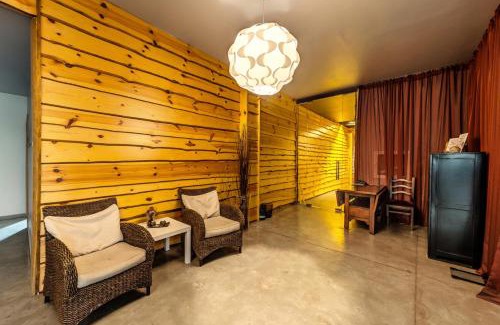 Razlog Apartment | Scenic Three Mountains Penthouse with Oceanfront Amenities