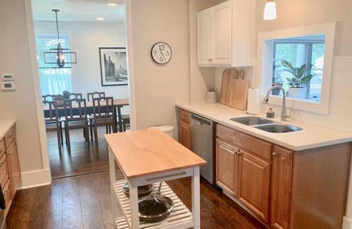 Three Oaks House | Three Oaks Getaway: Oceanfront Retreat Near Downtown