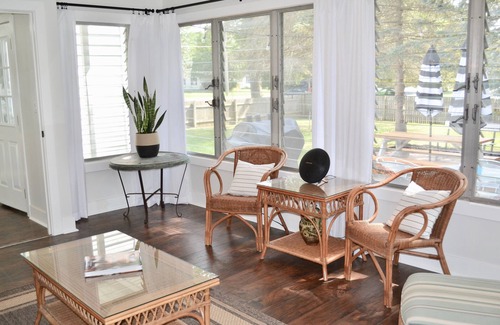 Three Oaks House | Three Oaks Getaway: Oceanfront Retreat Near Downtown