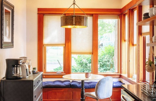 Hood River House | Three Porches Hood River, Beautiful Craftsman house in the heart of Hood River