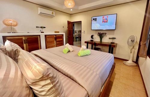 Ko Pha-ngan House | Exclusive Front Beach Villas with Private Ocean Views