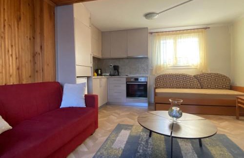 Sithonia House | Inviting Three Rivers Private Cottage: Rated 9.8/10!