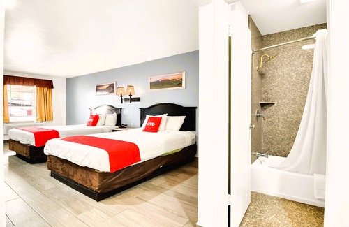 Three Rivers Hotel | Family-Friendly Comfort at OYO Hotel Three Rivers TX