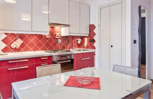 Cenisia Apartment | Three-room apartment x6 with PRIVATE PARKING & Balcony!