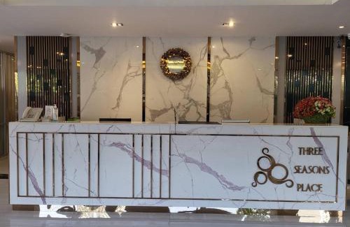 Hua Mak Hotel | Discover Three Seasons Place: Family-Friendly Getaway