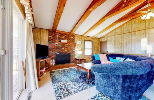 Moneta House | Discover Three Sheets to the Wind: Pet & Child Friendly Stay