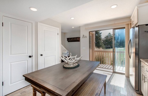Park Meadows House | Cozy Townhome with Private Hot Tub & Gas Fireplace Retreat