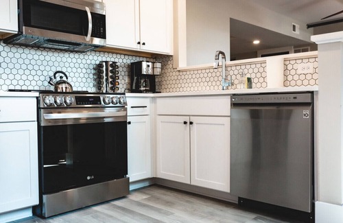 Jonesville Apartment | Unforgettable Stay at Three Trails - RoofDeck in Wine Country