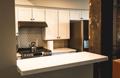 Jonesville Apartment | Guest Rated: 9.8! Three Trails Unit 2 in Historic Wine Country