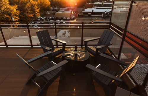 Jonesville Apartment | Top-Rated Three Trails Unit 14 with Kitchen & Roof Deck