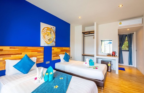 Maret Hotel | Relax at Sarocha Villa: Pool, Ocean View & Spa Amenities