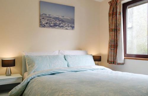 Talgarth House | Family-Friendly Three Views Bungalow - Rated 9.8/10