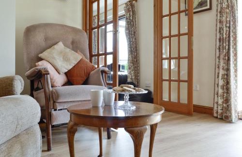 Talgarth House | Family-Friendly Three Views Bungalow - Rated 9.8/10