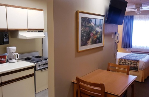 Norman Hotel | Discover Thunderbird Lodge: Family-Friendly Stay in Norman