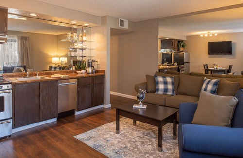 Sparks Resort | Inviting Thunderbird Resort with Oceanfront Pool Access