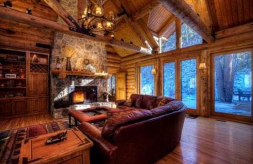 Rapid City House | Beautiful Thunderhead Falls Lodge - Pet & Child Friendly Retreat