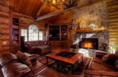 Rapid City House | Beautiful Thunderhead Falls Lodge - Pet & Child Friendly Retreat