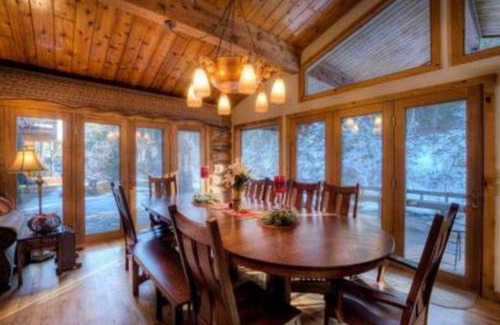 Rapid City House | Beautiful Thunderhead Falls Lodge - Pet & Child Friendly Retreat