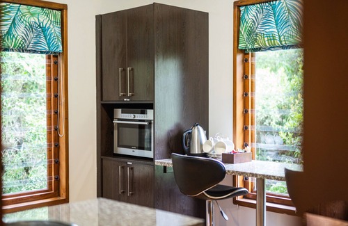 Nelson Mandela Bay Cabin | Experience Thunzi Bush Lodge: 4-Star Getaway with Pool & Spa