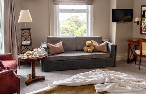 Thurlestone Hotel | Discover Thurlestone Hotel: 4-Star Retreat with Spa & Pool