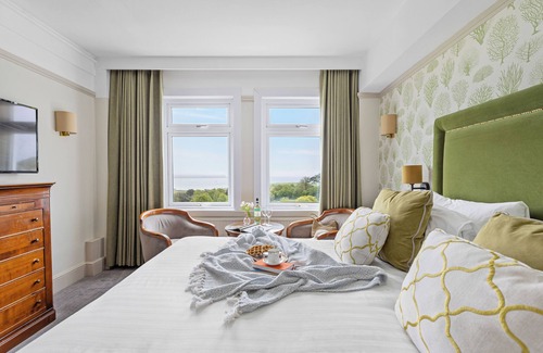Thurlestone Hotel | Discover Thurlestone Hotel: 4-Star Retreat with Spa & Pool