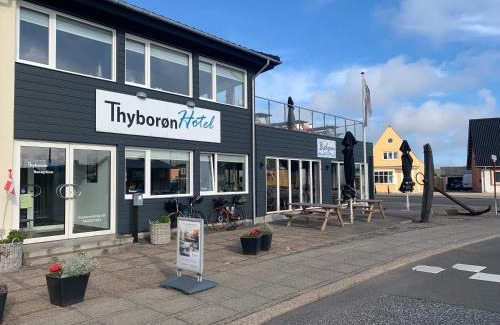 Thyboron Hotel | Thyborøn Hotel: Oceanfront Escape with Pool & Breakfast