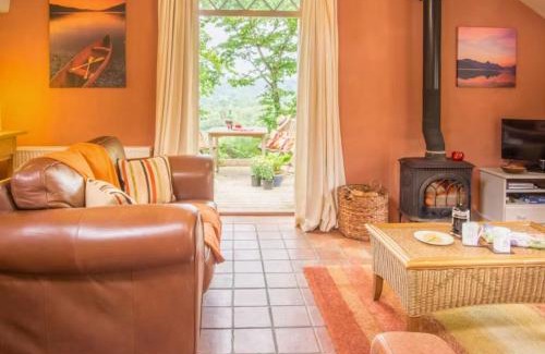 Dre-fach Felindre House | Family-Friendly Thyme Lodge in Drefach Felindre