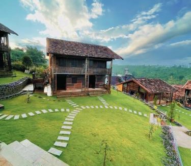 Bao Loc House | Relaxing Stay at Tiền Phong Hill Homestay with Breakfast
