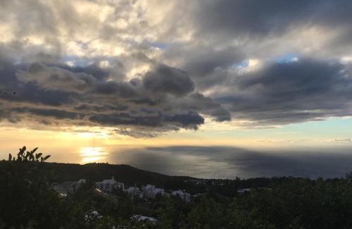 La Montagne House | Tranquil Oceanfront Retreat with Spa & Hot Tub Amenities