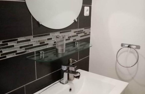 Saint-Benoit House | Family-Friendly Stay at Ti case Les Girofles - Rated 9/10