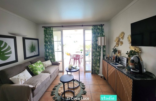 Gros Raisins Apartment | Beachfront Ti Coco Luce Studio with Pool & Family-Friendly Perks