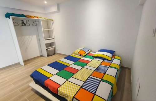 Bois de Nefles House | Top-Rated Ti Kaz Sourire: Family-Friendly Getaway with Garden