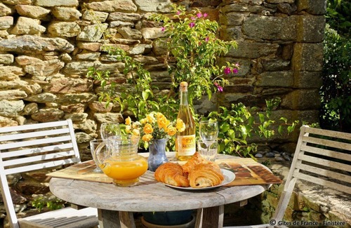 Treguennec House | Cozy Ti liv Gîte in Treguennec - Perfect for Families
