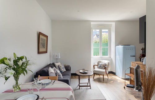 Saint-Servan Apartment | Ideal Retreat: Ti Massa with Garden & Spa in St Servan