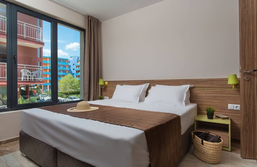 Sunny Beach Bed & Breakfast | Discover Tia Maria: Relaxing Stay in Sunny Beach Resort