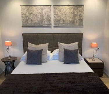 Ronchi dei Legionari House | Stylish TiAMo Modern Design Guest House with Family-Friendly Touch