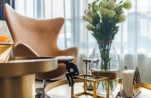 Hejiang Pavilion Apartment | Exceptional Tianfu IN Service Apartment with Breakfast Included