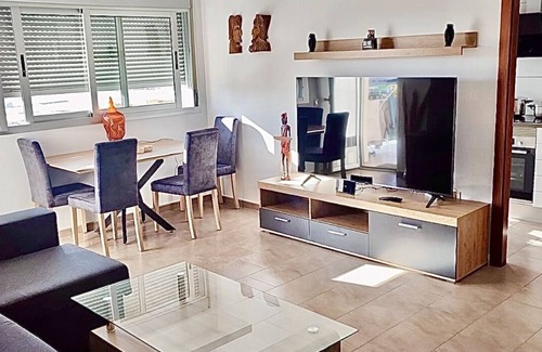 Aguadulce Apartment | Tibet Apartment: Breathtaking Views & Family-Friendly Stay