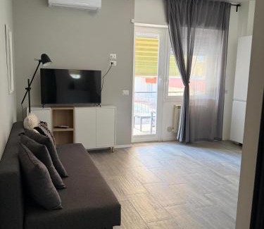 Universita Apartment | Top-Rated Tiburtina FLAM Guest House for Families